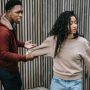 Mengapa Banyak Pasangan Bertahan Dalam Toxic Relationship? Pakar Ungkap Alasannya