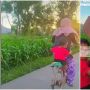 Boncengin Anak Kecil Naik Sepeda, Posisi Kaki yang Dibonceng Jadi Sorotan