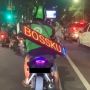 Viral Driver Ojol Gantung Running Text di Punggung, Tulisannya Menohok Tampar Publik