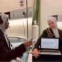 Viral! Gelar Sidang Kelulusan saat Opname, Mahasiswi Ini Bikin Salut