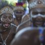 Pakaian Adat Papua: Sali, Holim, Yokal Hingga Ewer
