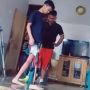 Detik-detik Mengharukan Cowok Belajar Jalan Pakai Kaki Prostetik, Videonya Viral