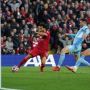 Penggemar Liverpool Diduga Meludahi Staf Manchester City