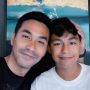 5 Pesona Anak Kedua Darius Sinathrya, 12 Tahun Gemar Sepak Bola