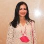 Iis Dahlia Sebut Anaknya Hidup Sederhana: Salsha Kerja Naik MRT, Devano Gak Mau Dibeliin Baju Mahal