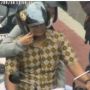 Aksi Pemotor Terciduk Petugas karena Tak Pakai Masker, Malah Lakukan Aksi Cubit-cubitan