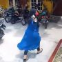 Viral Ibu-ibu Sudah Buka Paket COD Tapi Tak Mau Bayar, Warganet Gemas