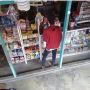Viral Maling HP di Toko Kelontong Kediri Terekam CCTV, Emosi Warganet Meledak