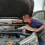 Sembunyikan Uang dari Istri di Kap Mobil, Pria Syok Lihat Tabungannya: Sakit Tak Berdarah