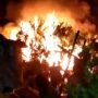 Dini Hari Rumah Bakri Terbakar, Tetangga Panik, Pemiliknya Tidur Pulas