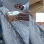 Beli iPhone Saat Promo Besar-besaran, Pria Syok yang Datang Malah Dua Benda ini