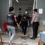 Ancam Nasabah Pinjol Tak Bayar Pakai Gambar Porno, Indo Tekno Nusantara Digerebek Polisi