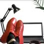 Tips Padu Padan Sepatu dan Sandal Sesuai Acara, Sontek Yuk!