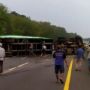 Truk Kontainer Terguling, Tol Cipularang Arah Jakarta Macet Total