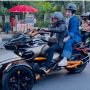 Aksi Ustaz Solmed Bagi-Bagi Duit ke Pengamen Pakai Motor Disorot Publik, Ini Sebabnya