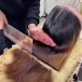 Viral Rambut Cewek Dipotong dan Dicincang Pakai Kapak, Hasilnya Bikin Nangis