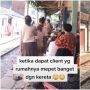 Viral Tenda Hajatan Mepet Rel Kereta Api, Warganet Waswas: Tukang Foto Jantungnya Aman?