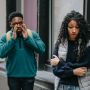 4 Cara Bijak Menghadapi Orang yang Suka Menyindir, Tak Perlu Balas Dendam