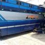 Brakk! Niat Hindari Tabrakan, Sebuah Bus Malah Hantam Toko Mebel di Sragen