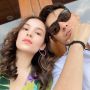 8 Potret Mesra Chelsea Islan dan Rob Clinton: Bikin Iri!