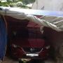 Rumah Tak Ada Garasi, Mobil ini Parkir di Tempat Ekstrem, Publik: Yang Nyetir Vin Diesel