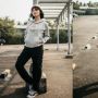 Masuk Musim Hujan, Yuk Simak Tips Padupadan Pakai Hoodie Oversized!