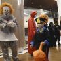 Kemeriahan Parade Kostum Halloween di Pusat Perbelanjaan
