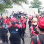 Desak Gubernur Banten Naikkan UMP dan UMK 2022, Ribuan Buruh Geruduk KP3B