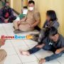 Pelajar Terpaksa Belajar di Pos Ronda karena Tak Mampu Beli Seragam