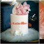 Pesanan Kue Ulang Tahun Tak Sesuai Harapan, Wanita ini Geram Acak-acak Bentuknya