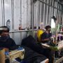 Petani Asal Bandung Banting Setir Jadi Pebisnis Karpet, Sukses Ekspor ke Negara Tetangga