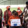 Serahkan Bantuan ke Kabupaten Majalengka, Mensos Risma Disambut Puisi