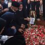 Tangisi Konten Arwah Vanessa dan Bibi, Manajer: Mereka Bukan Hantu