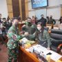 Kenakan Outfit Ala Militer saat Uji Kelayakan Jenderal Andika, Komisi I Disebut Norak