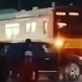 Petang yang Tegang, Mobil Mogok di Tengah Perlintasan KRL Kalibata