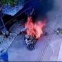 Duh! Motor dan Gerobak Bakso Terbakar di Perumahan Bojonggede