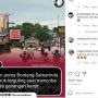 Truk Terguling di Jalan Poros Samarinda-Bontang, Warganet Sindir Penyebab Banjir: Tambang