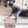 Viral Aksi Pemotor Hancurkan Trotoar Jalan, Diduga Balas Dendam karena Istri Meninggal