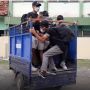 Miris! Pemain Persab Brebes Terlantar dan Diantar Naik Motor Bak Usai Gagal di Liga 3