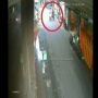 Terekam CCTV, Tas Pemotor Wanita Dijambret di Cawang Viral