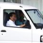 Presiden Jokowi Uji Coba Mobil Listrik Mitsubishi Minicab Miev