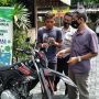 Viral, Aksi Pencurian Motor Sambil Gendong Balita, SR Ditangkap di Wilayah Bekasi