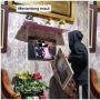 Viral, Pria Ini Nekat Ganti Foto Keluarga Dengan Sosok Ini, Netizen Ikut Terdiam
