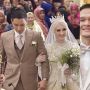 8 Artis Berhijab Tampil Glamor Saat Menikah, Jadi Ratu Sehari!
