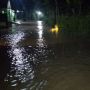 Hujan Tiga Jam, Warga Ngawi Panik Banjir Tiba-tiba Masuk ke Rumah