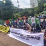 Tarif Cukai Naik, Petani Gruduk Kantor Menko Airlangga