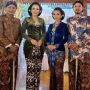 7 Gaya Soimah Berkebaya di Nikahan Adik, Elegan dengan Kebaya Kutubaru