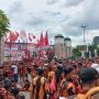 Geruduk DPR Minta Junimart Girsang Minta Maaf, Massa Pemuda Pancasila: Keluar, Hadapi Kami