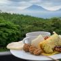 Berada di Tengah Kebun nan Rimbun, Kafe Sky View Tawarkan Menu Unik Nasi Goreng Kopi!