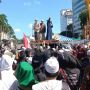 Massa Reuni 212 Bertahan di MH Thamrin, Lantunan Salawat dan Doa Bergema!
